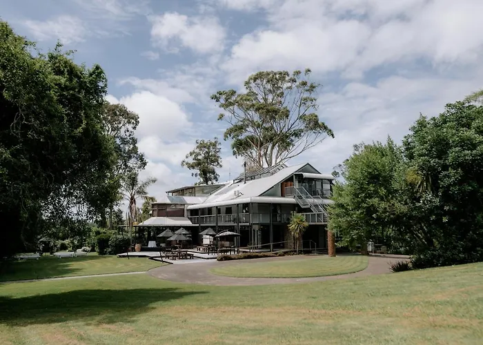 The Narrows Landing Hotel